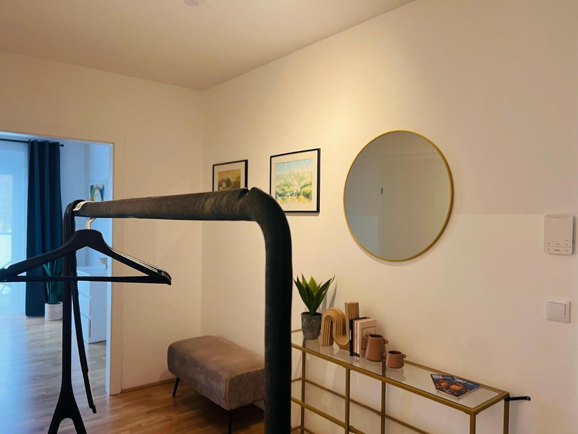 Apartahotel Apstay Eggenberg I Self Check-in I Parking Option Graz